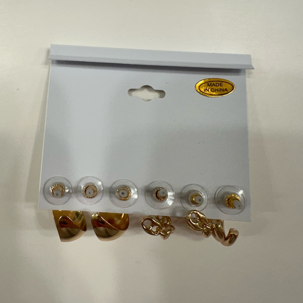 Laundry By Shelli Segal Gold Earring Trio - Picture 2 of 2